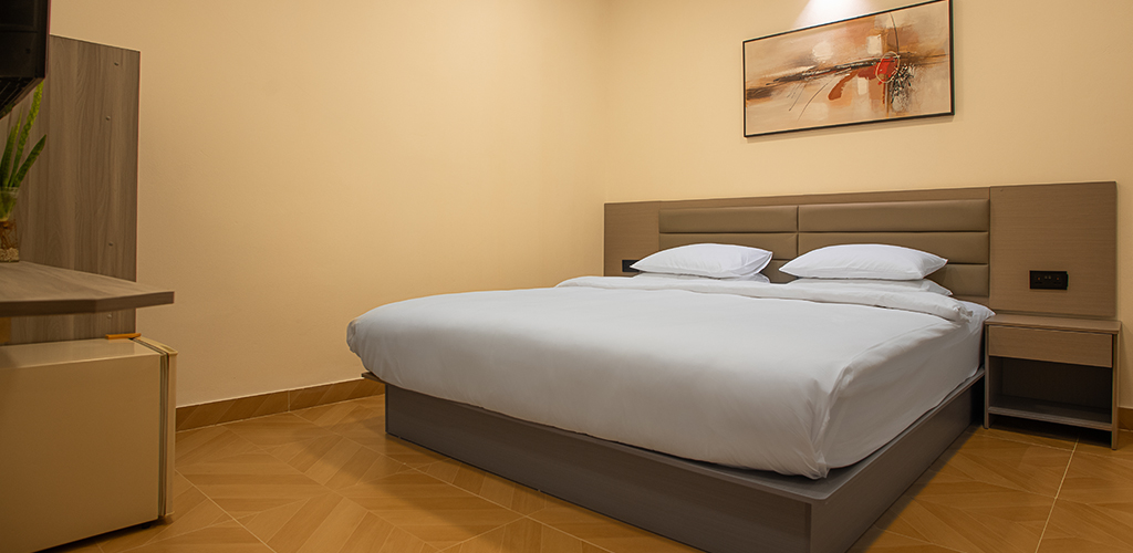 Addu, Meedhoo Manta Beach retreat